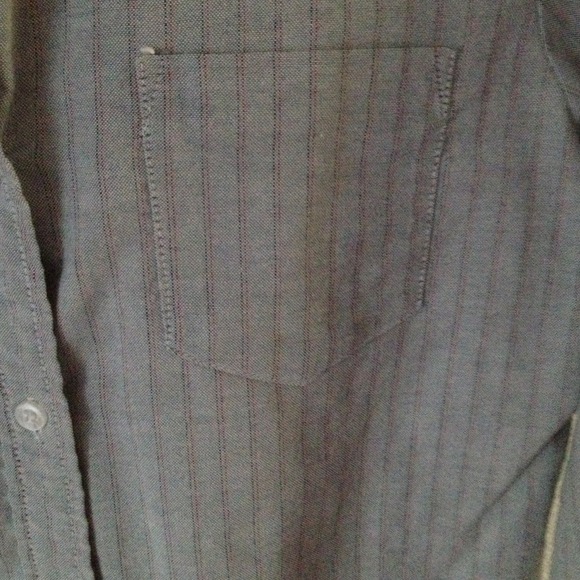 💥Vintage button-up - Picture 2 of 2