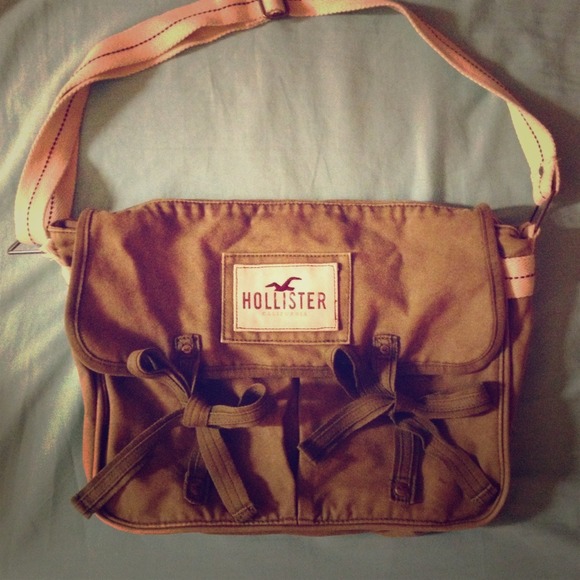 Hollister military green bag
