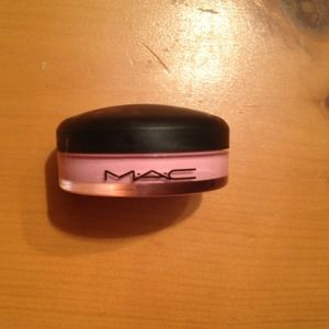 MAC lazy Sunday lip and cheek color
