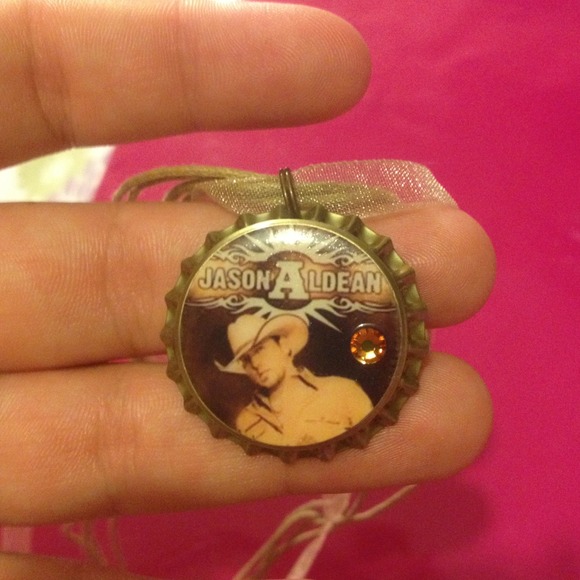 Jason Aldean bottle cap necklace