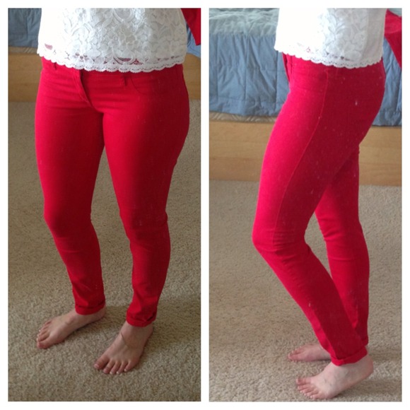 Hollister red pants