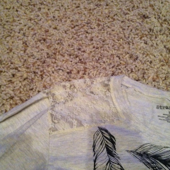 Feather pattern tee - Picture 2 of 2