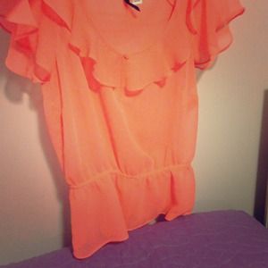 Peach H&M fun, flirty top