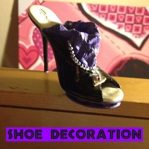 Little shoe decor