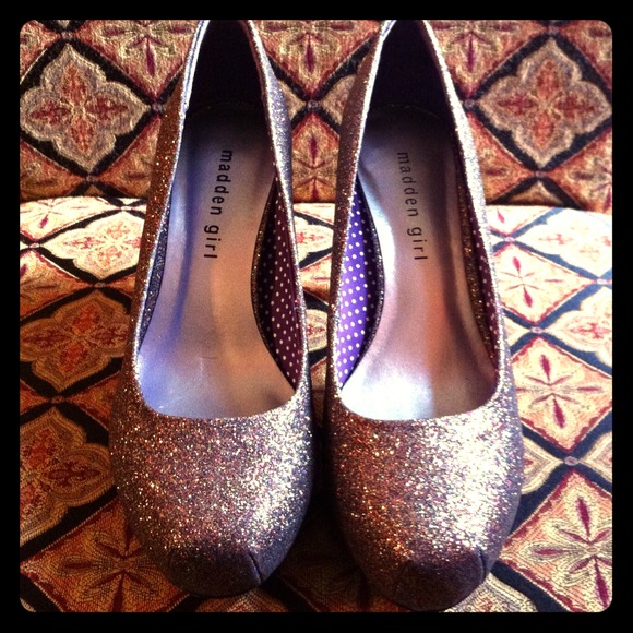SALE SALE SALE ❗Multi-color sparkled Madden heels - Picture 1 of 2