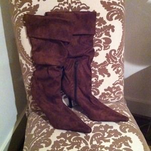 Luichiny Holly Tall Scrunch Boots New Never Worn!