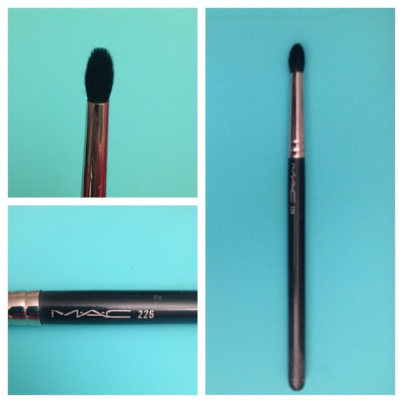 BUNDLE FOR @em_vee12