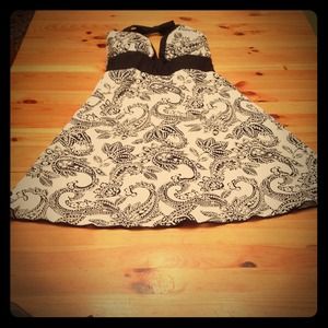 Sundress - Black and White Size 3