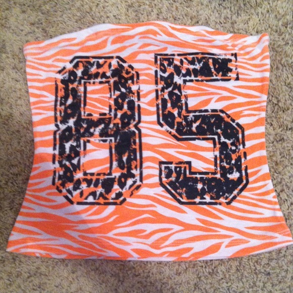 Orange zebra strapless shirt💕