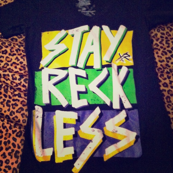 NWOT young & reckless vneck💜💚💛