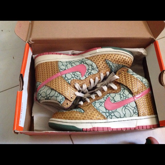 Nike Shoes - RESERVED FOR JANNY