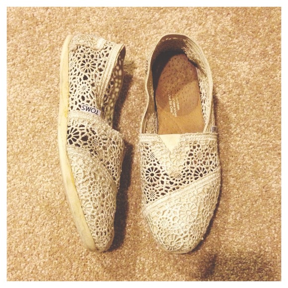 TOMS Shoes - Cream Crochet Toms