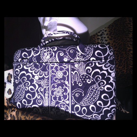 Vera Bradley laptop bag $30PP pay posh shipping.