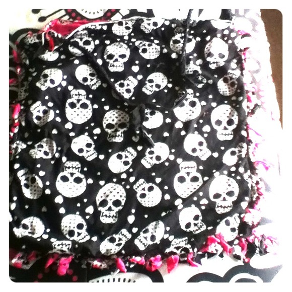 A school bag a beach bag any thing u can use it 4