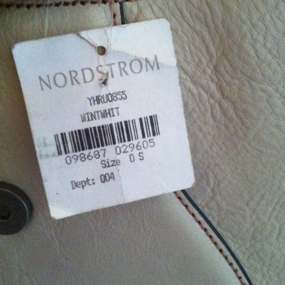 Juicy couture white leather handbag! Perfect gift. - Picture 3 of 4