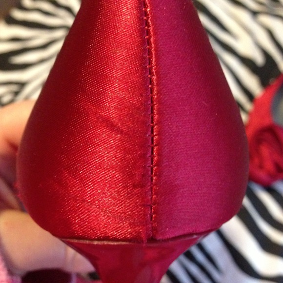 💥Reduced💥Red infinity rose heels - Picture 3 of 4