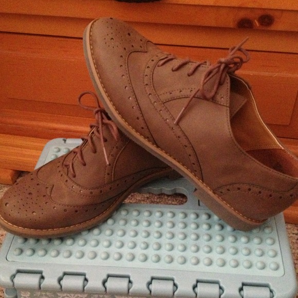 🚫SOLD 🚫Women's Oxfords . Size 8