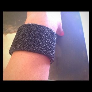 BLACK CUFF BRACELET