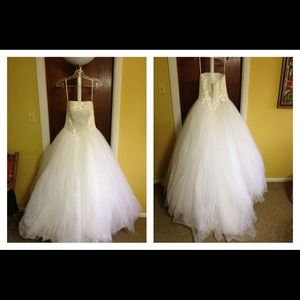 Oleg Cassini Sz 4 White Preserved Wedding Dress