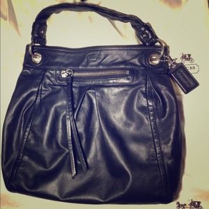 🎉SOLD🎉REDUCED!! COACH, black leather handbag