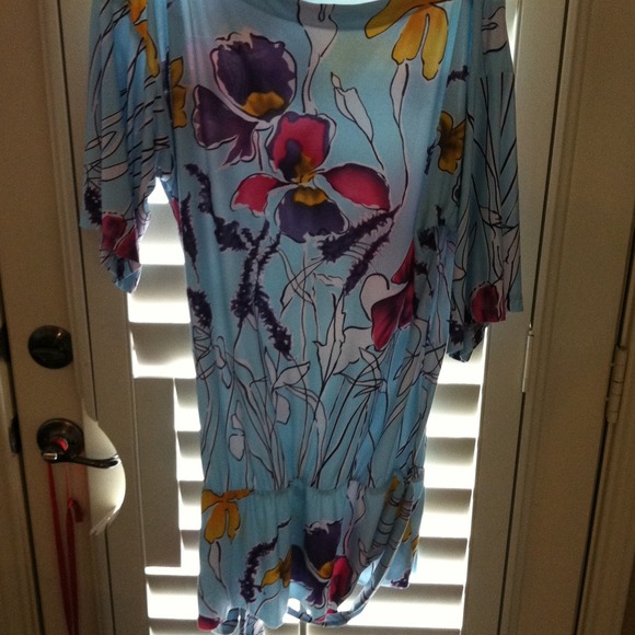 Olian maternity shirt