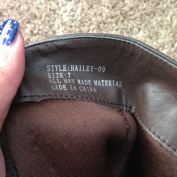 NWOT Wetseal Heels - Picture 3 of 4