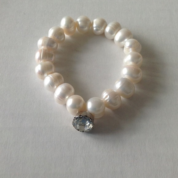 Freshwater Pearl Bracelet - Picture 1 of 1