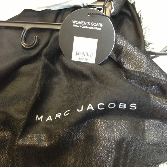 Marc Jacobs Accessories - Black wool/cashmere blend Marc Jacobs Scarf