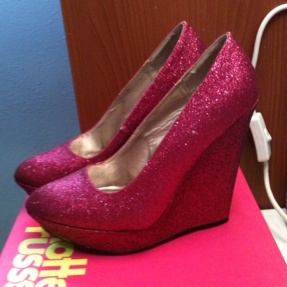Pink glitter wedges