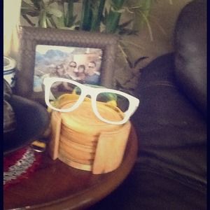 White Lincoln glasses