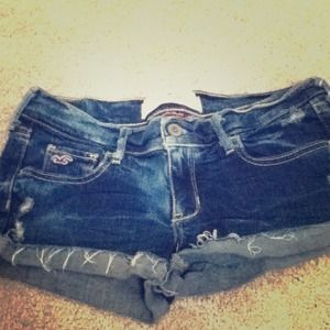 Hollister denim shorts Size 5!