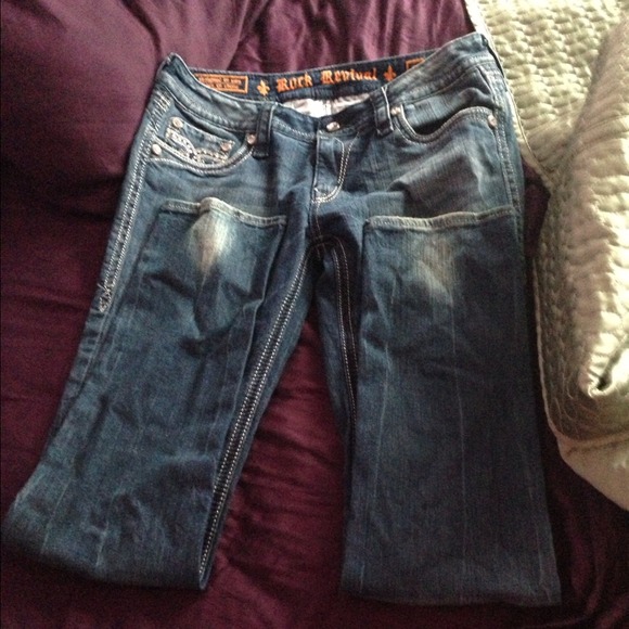 Rock Revival straight leg jeans! NWOT!:)