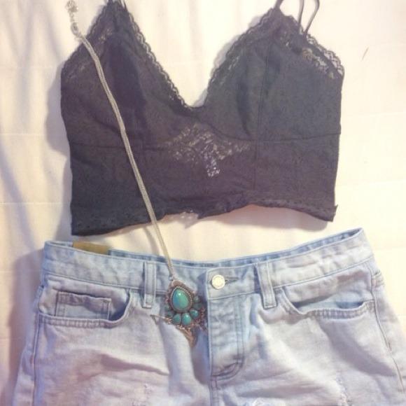 RVCA Tops - 🌞 RVCA Black Lace Bralette/Crop Top 🌞