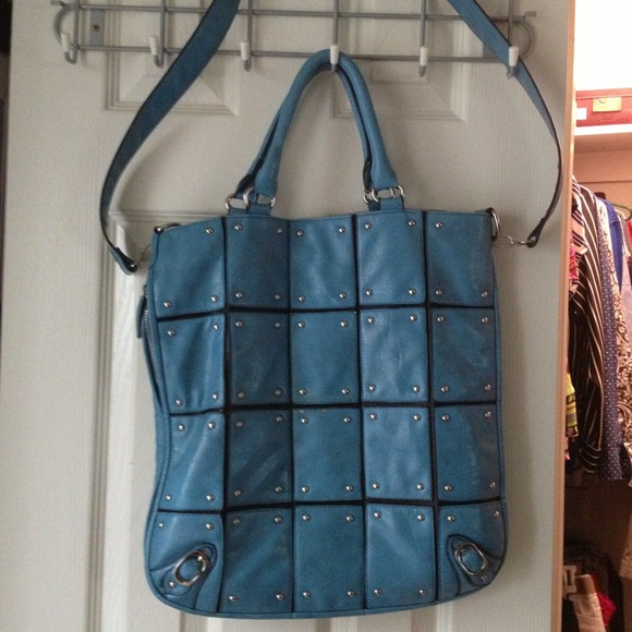 SOLD OFF LINE!! Teal/blue handbag