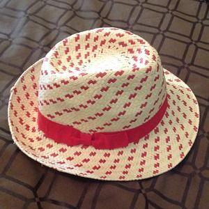 Hat BEBE red and beige