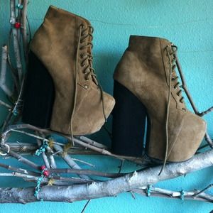 Jeffrey Campbell Freda boot.