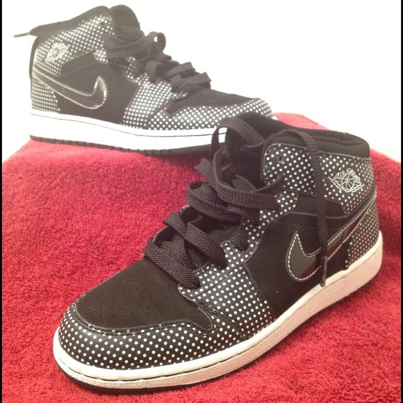 Shoes - ❤Reduced❤Jordan's #1-