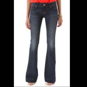 Love Story Flare Jeans low-rise
