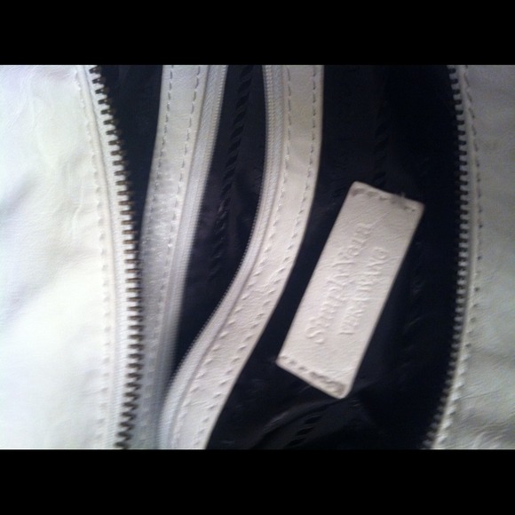 Purses - Picture 2 of 3