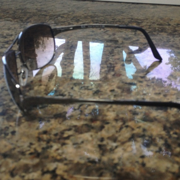ADDITIONAL PICS - Picture 2 of 3