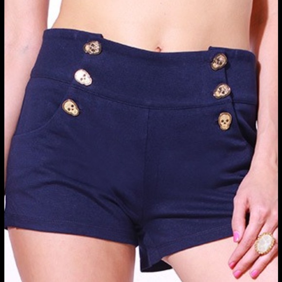 Other - 💀JUST IN💀ADORABLE SKULL BUTTON SHORTS