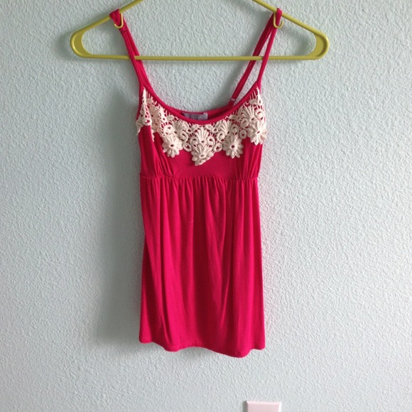 Sold 🌻 Crotchet Detailed Tank