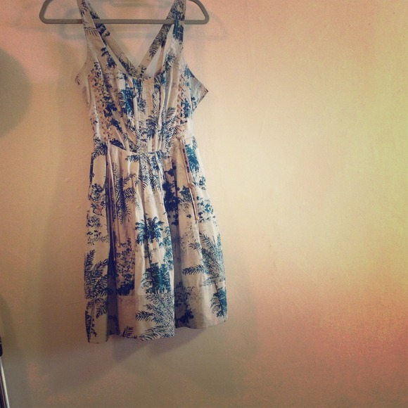 Anthropologie Dresses & Skirts - Leifsdottir Anthropologie Size 2 Dress EUC