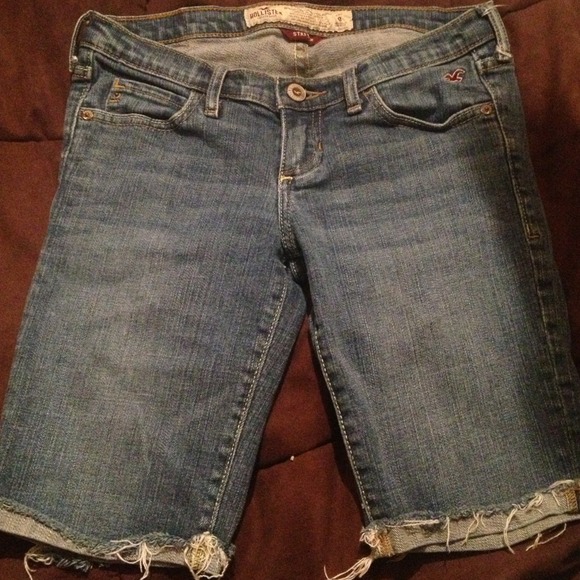 Hollister size 0 jean Bermuda shorts