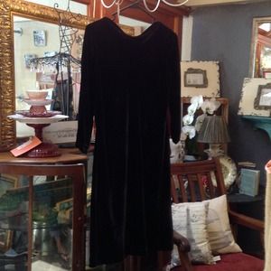 Black Velvet Open-backed Evening Dress