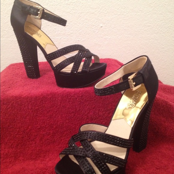 MICHAEL Michael Kors Shoes - ❤Reduced❤Michael Kors Enola platform