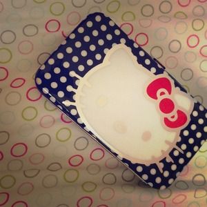 Hello Kitty iPhone 4/4s case/wallet !