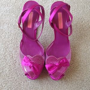 Betsey Johnson Saylor Glass Wedges, Size 10
