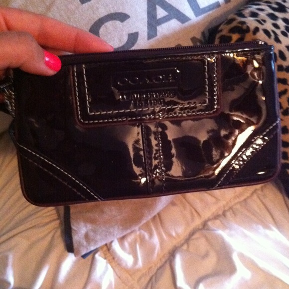 💋TRADED💋Authentic Coach wristlet