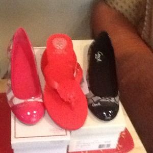 Bundle black-red orange coach flats-v camuto  flip